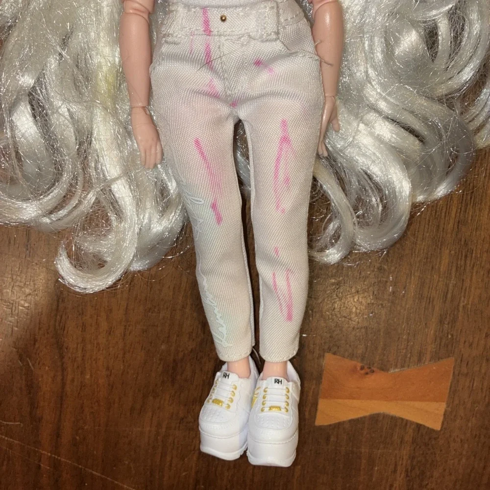 Rainbow High Color & Create Articulated Fashion Doll Long Wavy White Hair Outfit